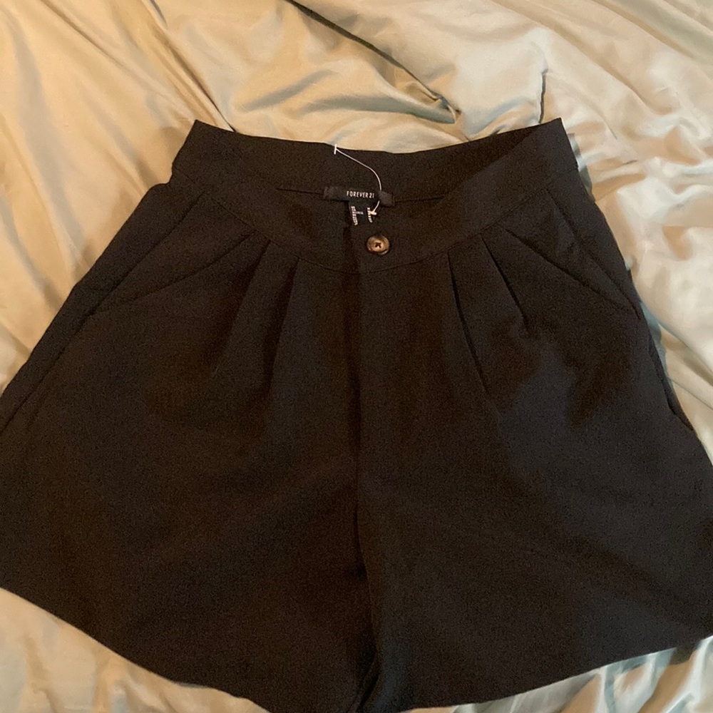 Forever 21 ‘Medium High Waisted Shorts (Never Worn!)